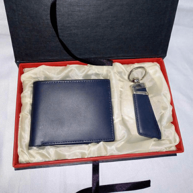 2 Piece Cow Leather Wallet Gift Set.1x Wallet+1x Key Chain.